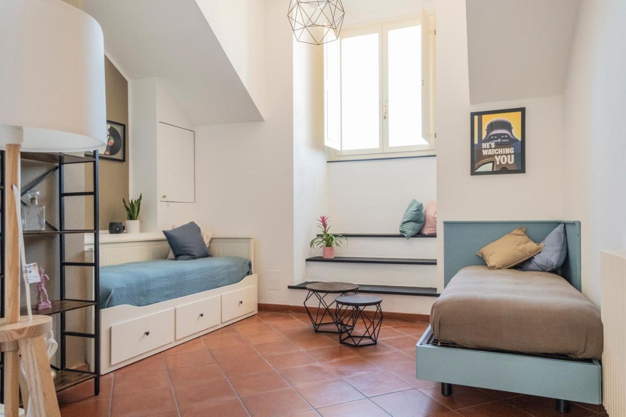 Palazzo Oddo Rental Rooms アルベンガ エクステリア 写真