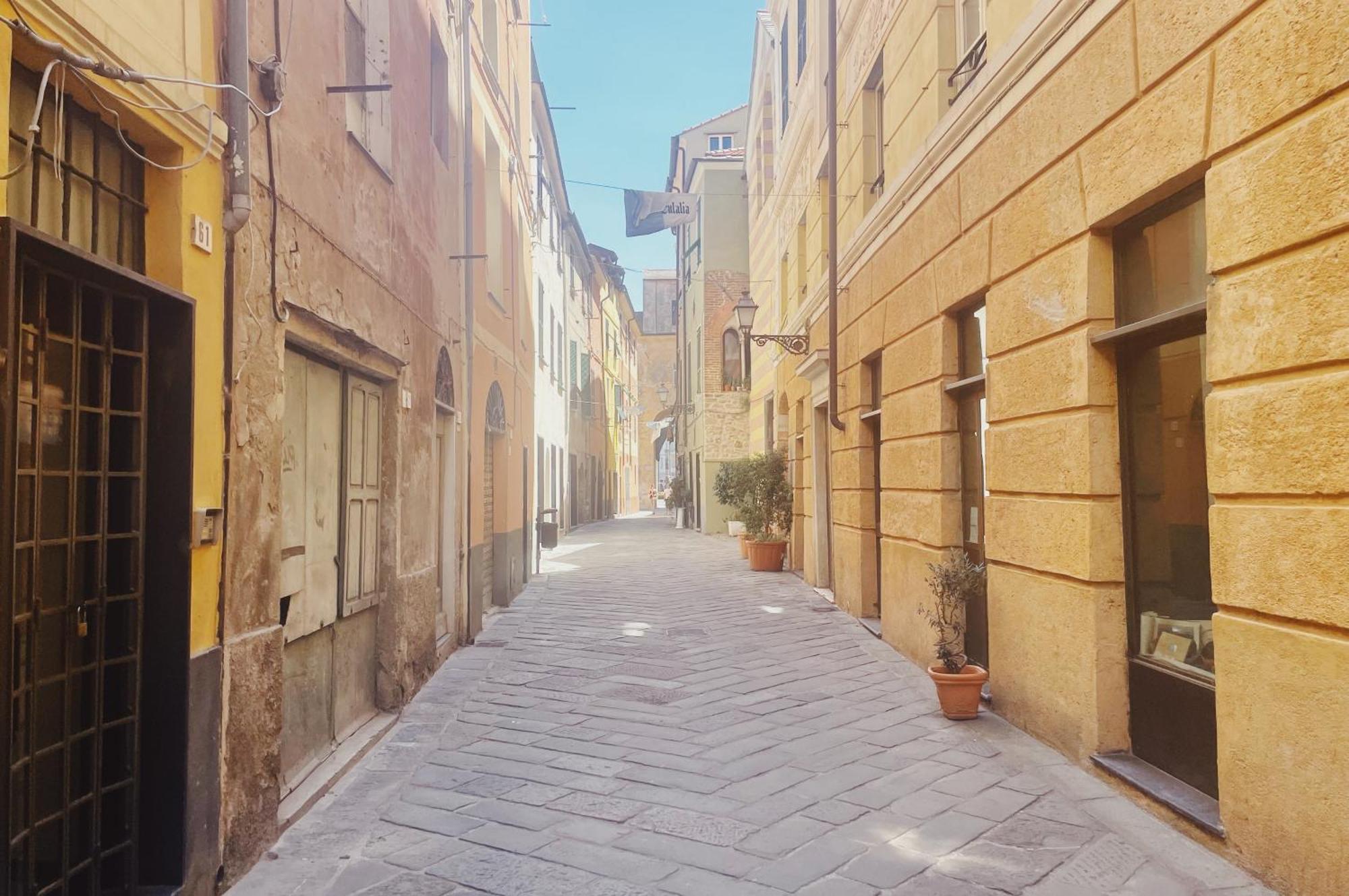 Palazzo Oddo Rental Rooms アルベンガ エクステリア 写真