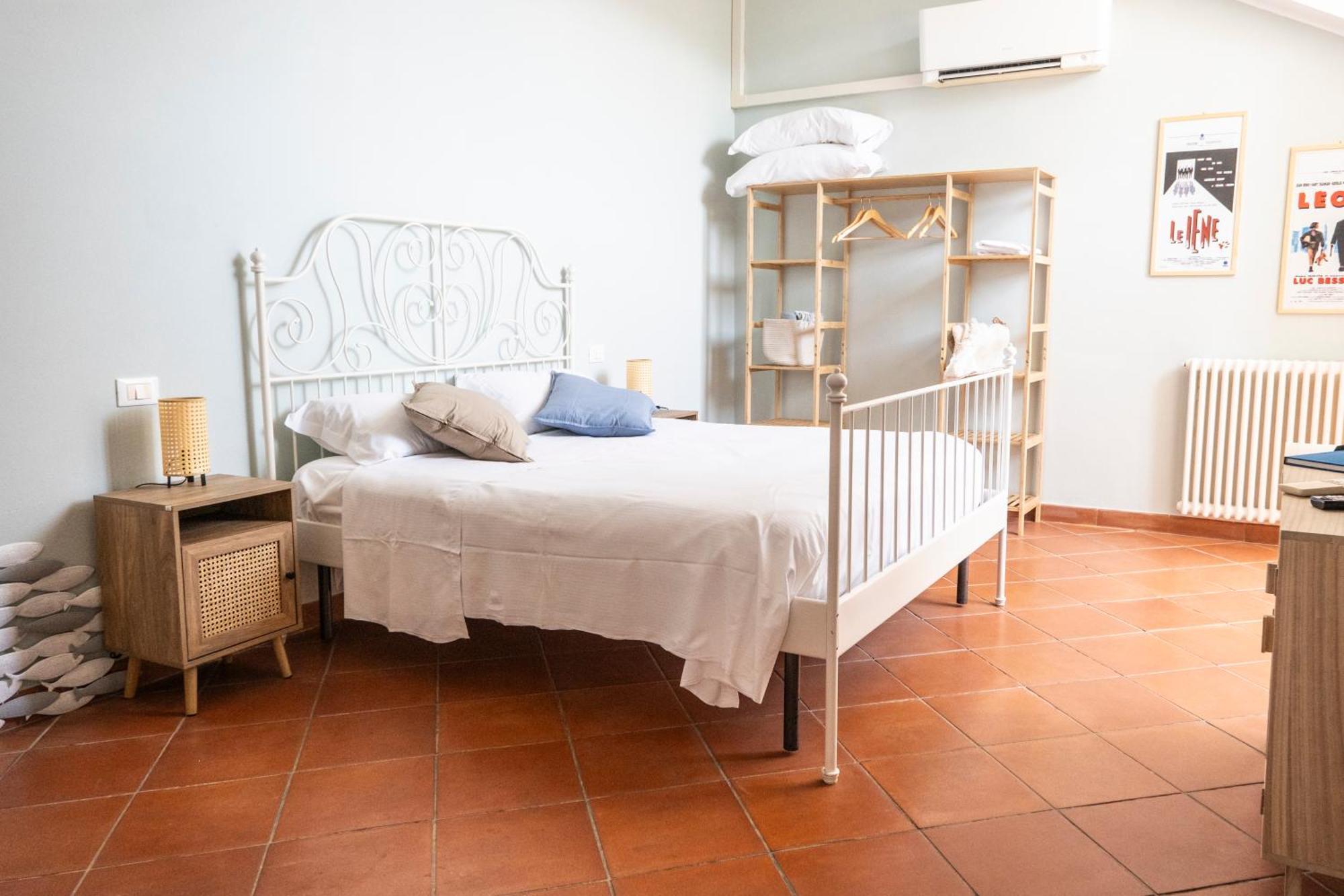 Palazzo Oddo Rental Rooms アルベンガ エクステリア 写真